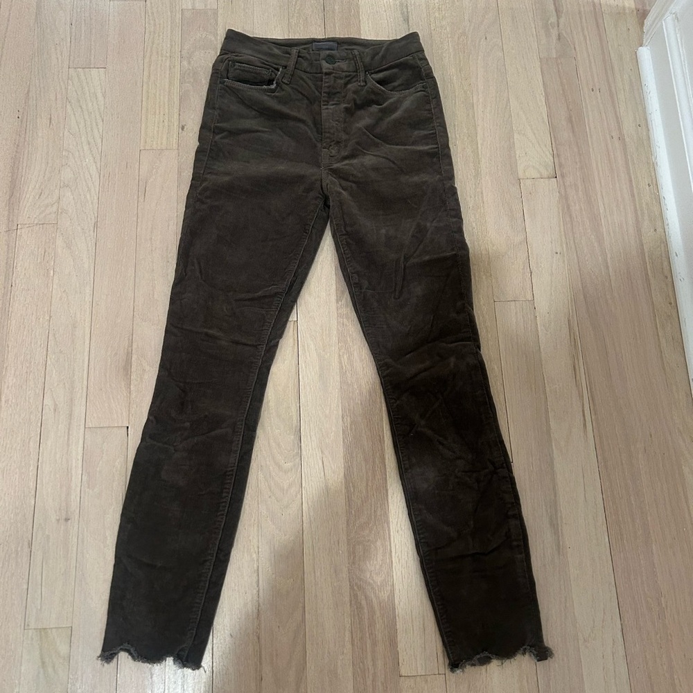 Mother high waisted looker ankle chew in Corduroy